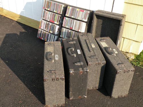 6Hardshell CD road cases, used for transport, storage or display