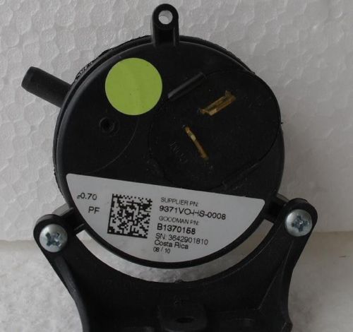 Goodman b1370158 air pressure switch for sale