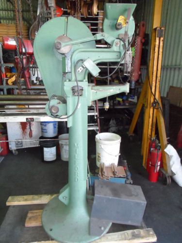 Milford 220-bh impact rivet machine / riveter 11&#034; throat tooled for c-511 x 1/8 for sale