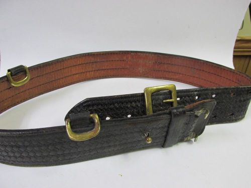 Police duty belt. Black leather. Basket weave Size 34 to 38 adjustable gun belt