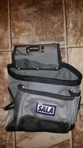 DBI-SALA 9504072 15-Pocket plus a single pocket and XL belt