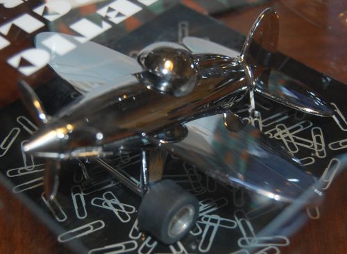 Airplane Magnetic Paperclip Holder Paperweight Polished Chrome NEW