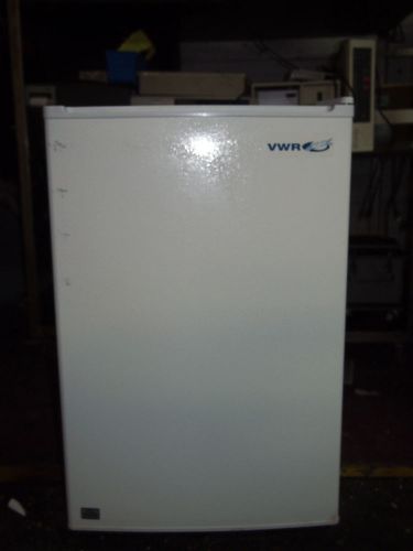 Sanyo SR-L4110 Compact Laboratory Refrigerator 1 to 10°C