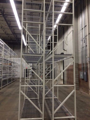 Unarco T-Bolt Pallet Rack 33&#034; x 16ft Uprights