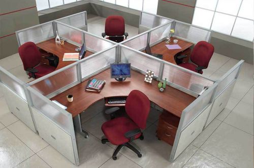 Office cubicles workstation cluster of 4 with glass privacy panel 2 x 2 for sale