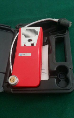 TIF 8800 Combustible Gas Leak Detector Manual &amp; Carrying Case