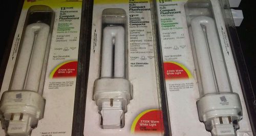Commercial brand and Sylvania 13 watt fluorescent bulbs Total of 7