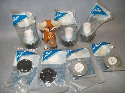 LEVITON 4 each 3ZL08 Lamp Holder and 3 each 3ZL09  660W