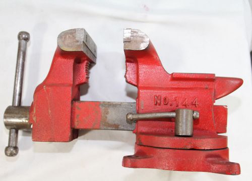 LittlestownVise 4&#034; Jaw Width x 3 5/8&#034; Opening Bench Mount Vise Classic Red *USA*