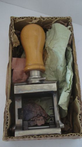 STAMP WITH SIGNATURE IN ORIGINAL BOX 1931 - 1935