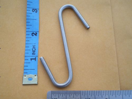 25 HEAVY DUTY STAINLESS STEEL SMALL UTILITY S HOOKS, 3&#034; X 4MM. 120 LBS. TEST