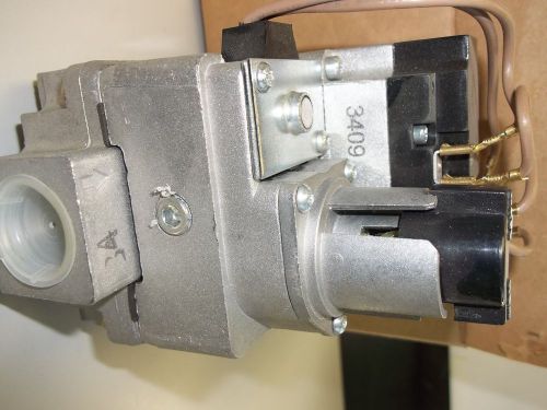 Lennox 78L62 gas valve