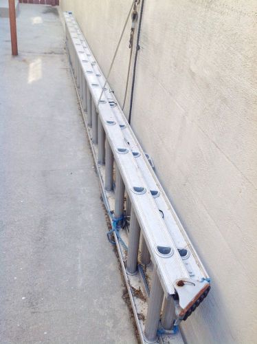 Werner d1532 32ft aluminum d-rung extension ladder for sale