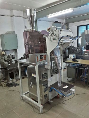 Single head linear wheigher type small pouch packaging machine for sale