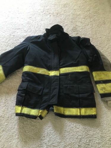 Globe Turnout Gear Bunker Size 40 X 32 Good Condition Year 1996