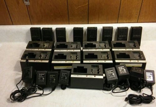 Lot of 8 General Electric Executive II UHF two tone  pager P8A19 with chargers