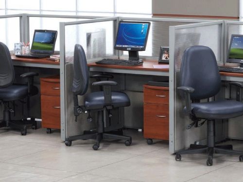 Office Cubicles Workstation Cluster of 3 Glass Privacy Panel 1 x 3