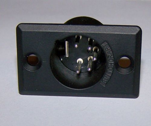 1 pc XLR D5MB Connector, 5-pin male Panel mount.