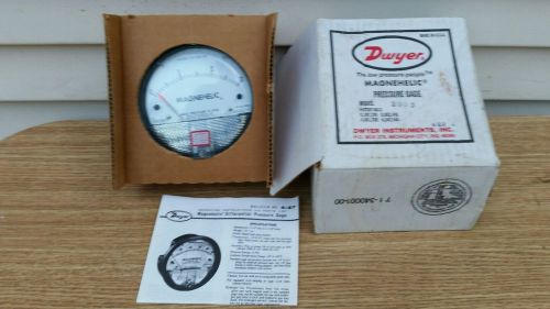 New Dwyer 2003 Magnehelic Differential Pressure Gauge 0-3 Inches of Water 15PSIG