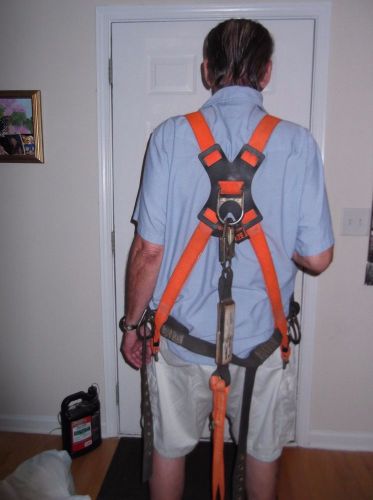 Full body harness with Tybec Lanyard Model 3560 , SafeWaze