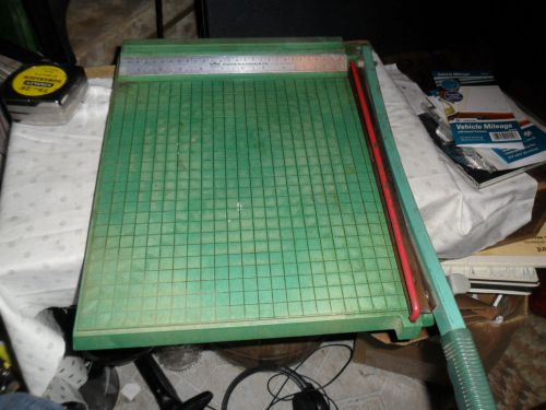 Vintage Premier Photo Materials Co 12 X 12&#034; green guillotine photo/paper cutter