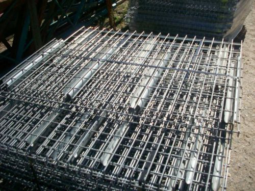 24&#034; x 48&#034; Wire Mesh Decking Waterfall Front &amp; Back 3C