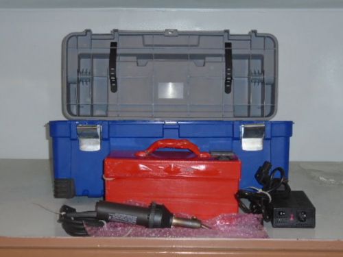 Leister hot jet s welder air tool used comes with a kobalt toolbox see photos for sale