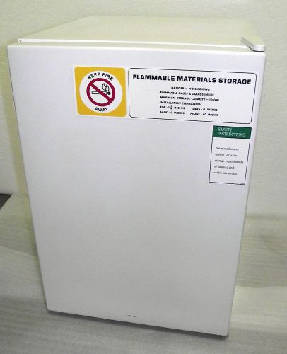 Revco Kendro Under-Counter Flammables Freezer FMS518A14  VWR/Flammable/Mint