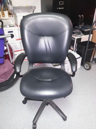 HON 4701 Mobius High-back executive chair with arms. Black Leather.
