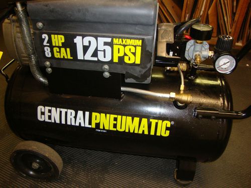 Central pneumatic 2 hp 8 gal 125 psi portable air compressor - repair or parts for sale