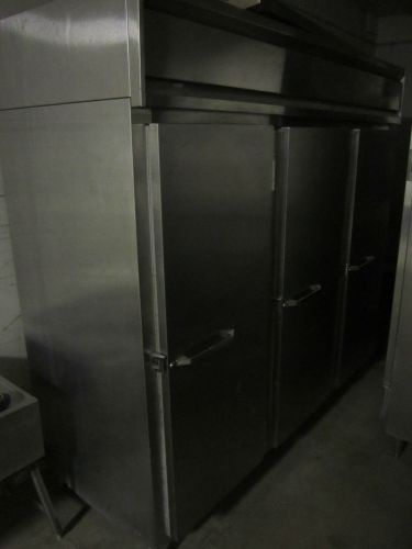 Continental pass thru heated holding cabinet dl3re-sa-pt lighted 3 doors for sale