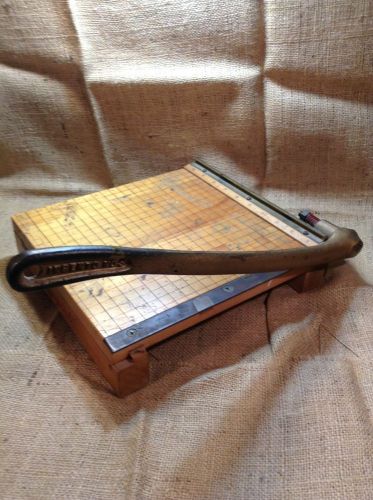 VINTAGE INGENTO NO. 3 MAPLE &amp; CAST IRON PAPER CUTTER IDEAL SCHOOL SUPPLY NICE!