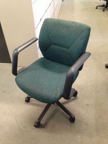 HEAVY DUTY MANAGER&#039;S CHAIR by KEILHAUER OFFICE FURNITURE