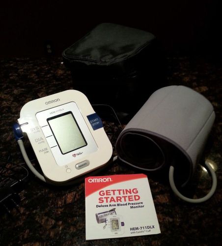 Omron HEM-711 DLX Automatic Blood Pressure Monitor Comfit Cuff with Case WORKS
