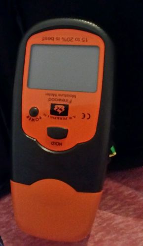 Digital Moisture Meter (bar graph indicating) Comes with case &amp; new battery