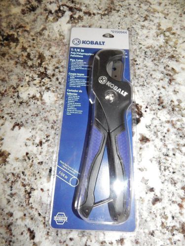 NEW KOBALT 1-1/4&#034;  Poly Pipe Cutter #55298 Cuts Flexible Plastic Pipe #0150944