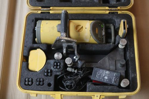 Topcon TP-L3BG Pipe Laser Rechargeable Battery, Case,chargers legs clean!