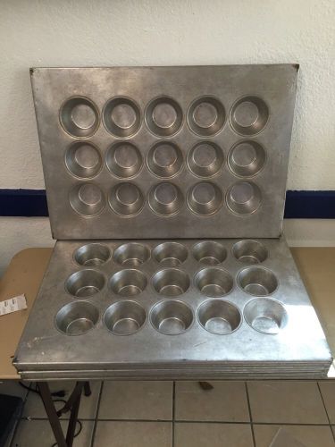 Commercial Chicago Metallic  15 Cup Muffin Cupcake Baking Pan Lot Of 8