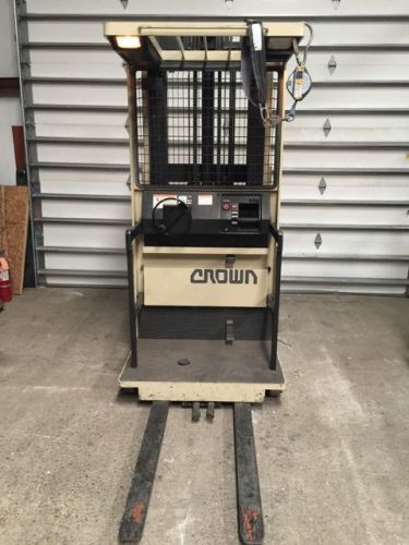 Crown 30SP36 Order Picker