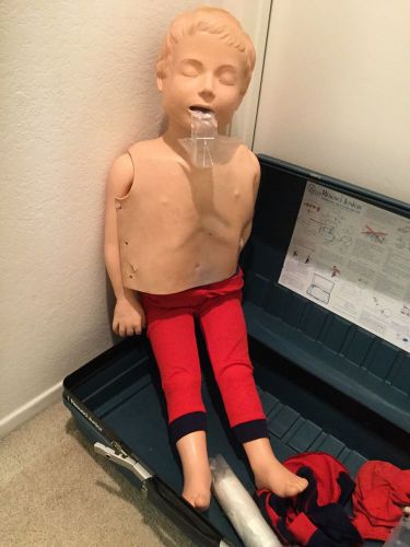 LAERDAL RESUSCI JUNIOR CPR TRAINING FULL BODY EMT MEDICAL MANIKIN With Case