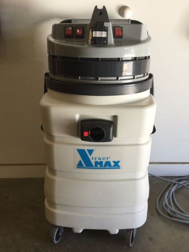 Industrial/commercial wet-dry polyethylene tank 2 motor vacuum for sale