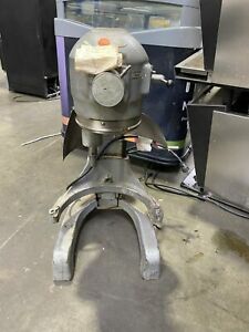 2 - HOBART A200 COMMERCIAL DOUGH MIXERS – DO NOT WORK (PARTS ONLY)
