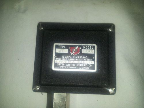 United Electric Controls Pressure Switch J7