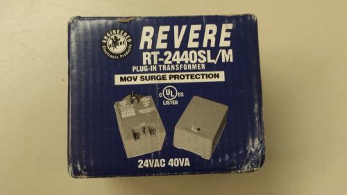 Revere RT-2440SL/M Plug-in Transformer Mov Surge Protections 24VAC 40VA Box 3A