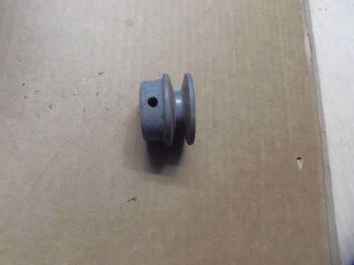 2&#034; OD cast iron v belt pulley with1/2&#034; bore for 1/2&#034; wide belts