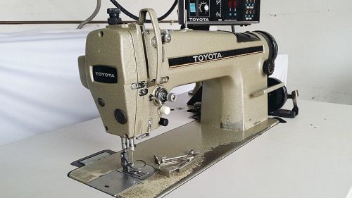 Toyota ls2-ad340-202 automatic needle feed sewing machine - japan for sale