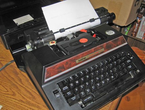 Brother portable &#034;ball&#034; electronic typewriter xl-1 with ribbon, corr&#039;n, case for sale