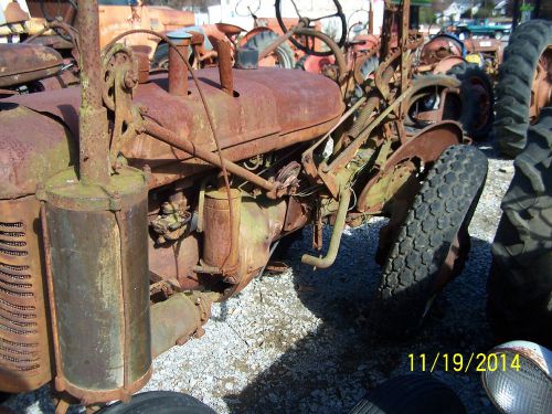 FARMALL A TRACTOR WITH VACUM LIFT AND SIDEDRESSER (PLANTER) FRAME