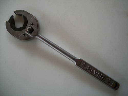 TAC Plumbing Tubing Wrench 3/4 &#034; With Plumb 3/8&#034; Strong Arm