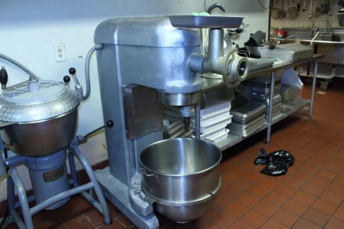 HOBART MIXER L800 80QT WITH BOWL, WHIP AND HOOK- BRAND NEW CONDITION!!!